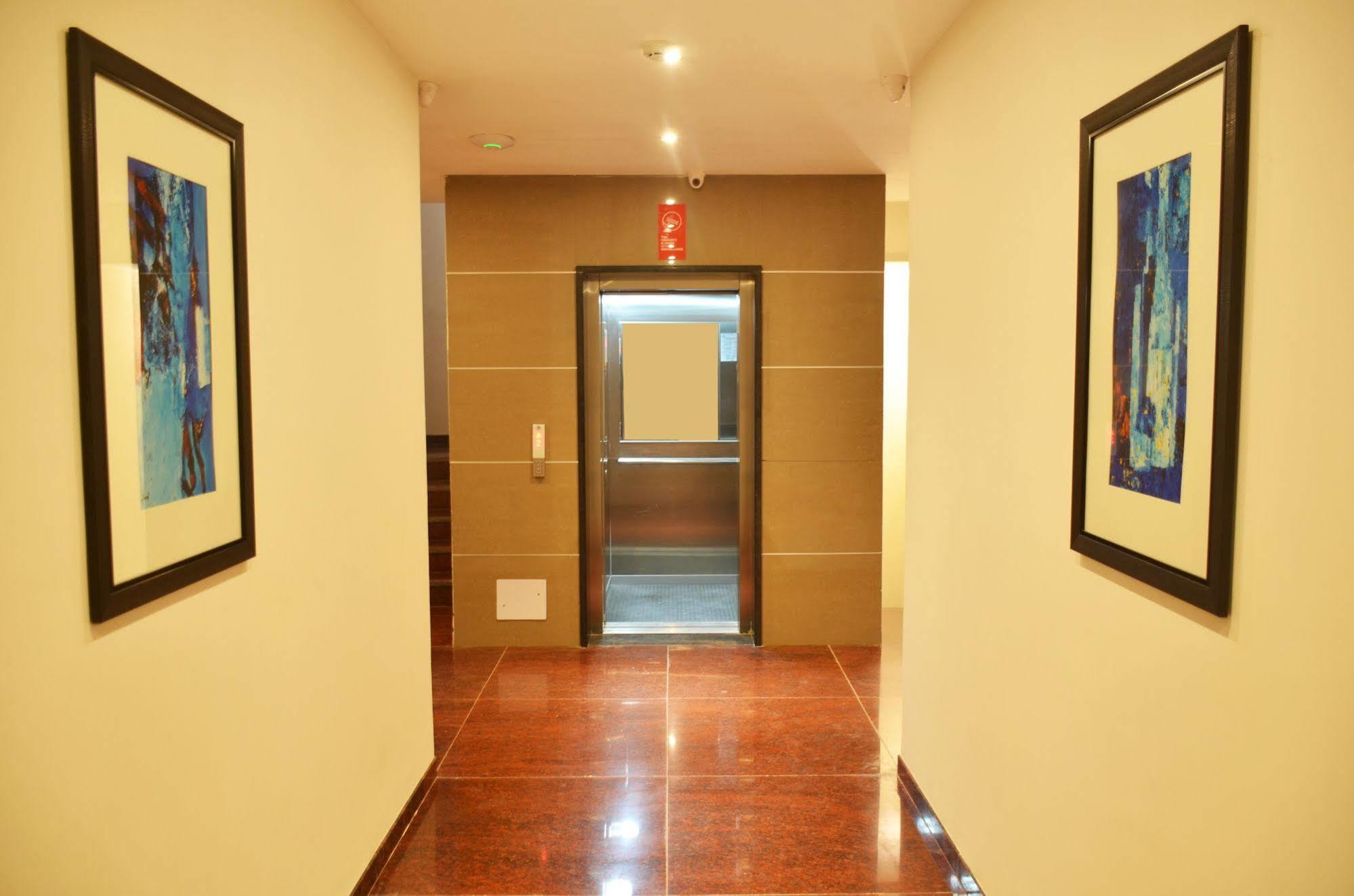 Mint Hotel Premia Chandigarh, Zirakpur Extérieur photo